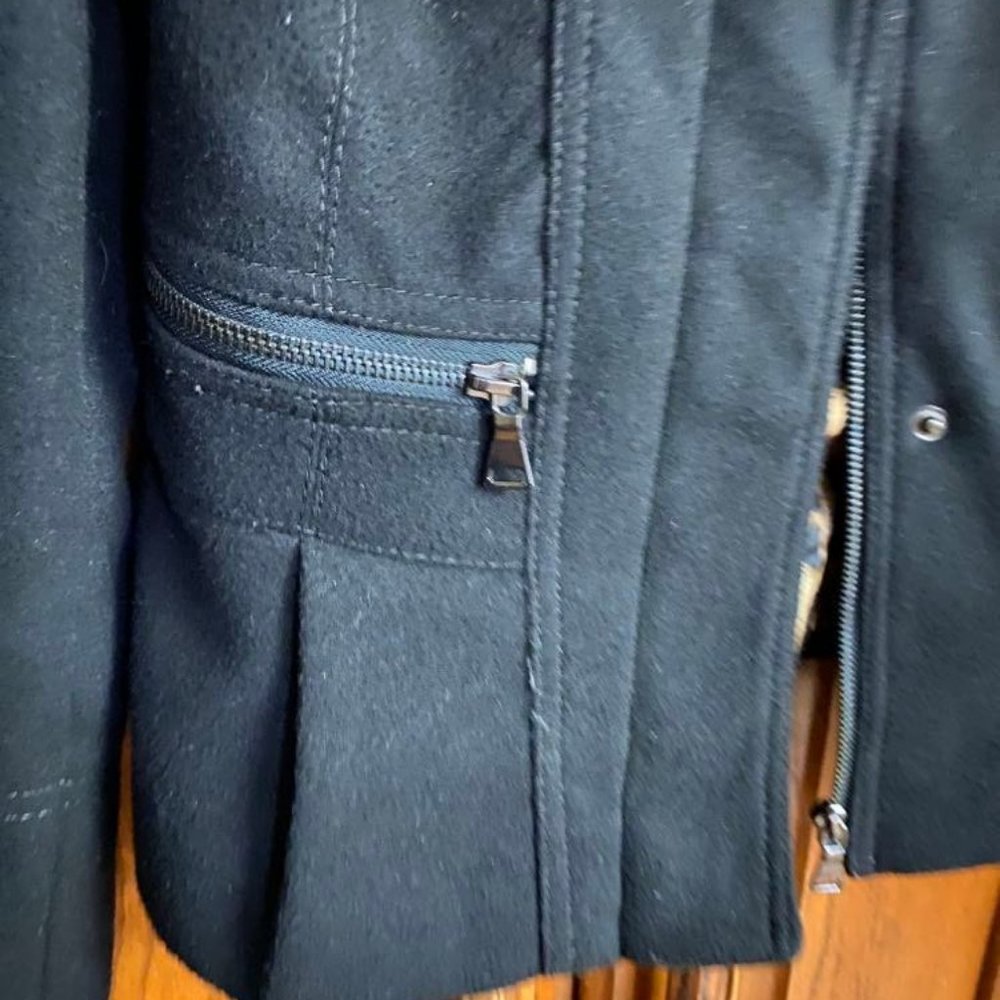 Express Black Jacket - Picture 2 of 6